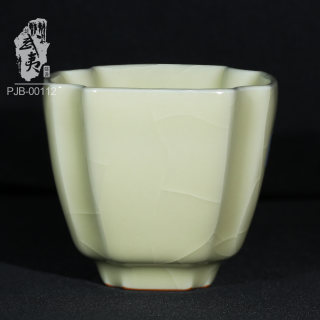 青瓷潘建波，米黄釉品茗杯
