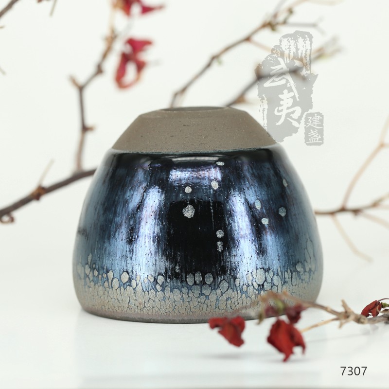 建盏大师阙梅娇，闻香杯油滴