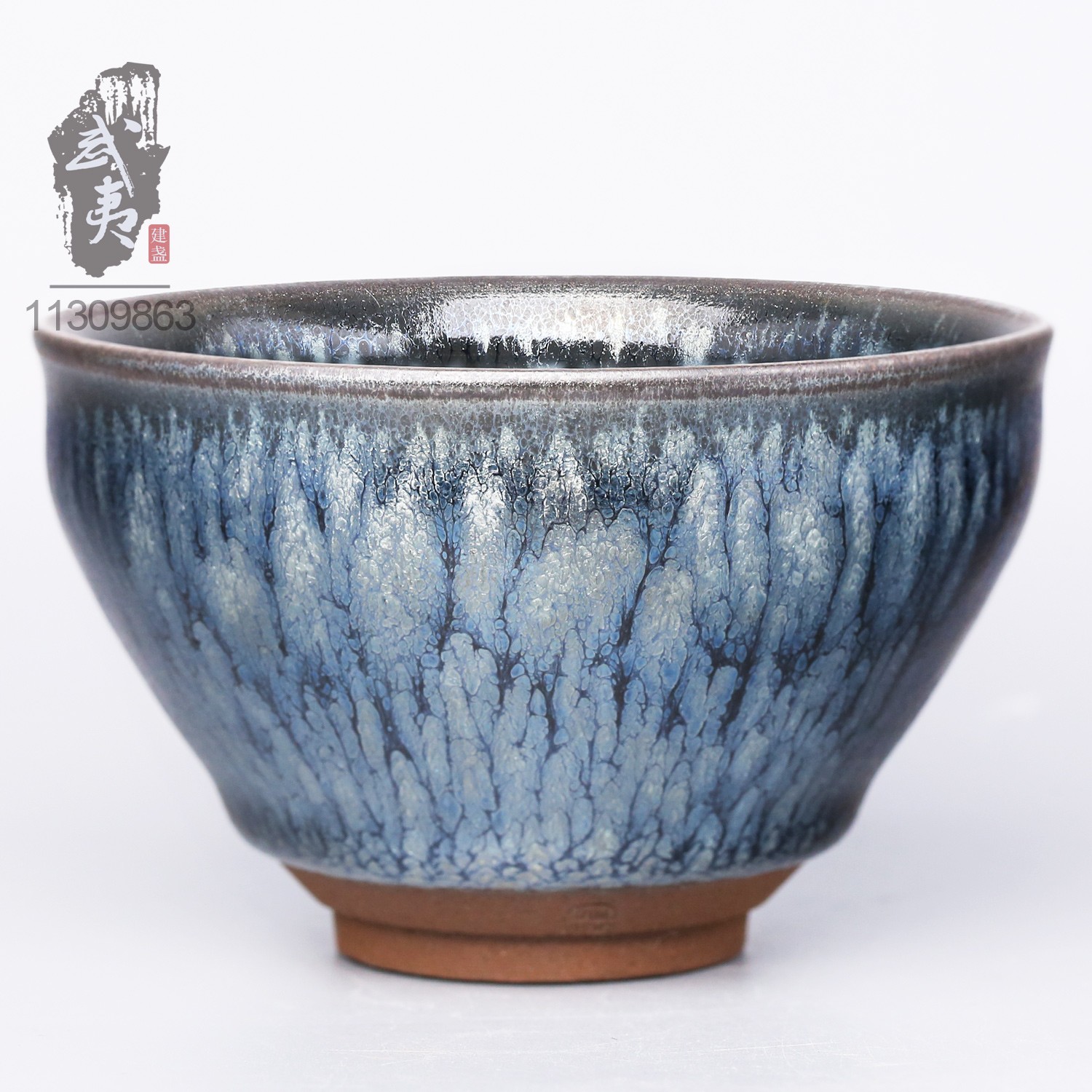 〔白釉　面取花入〕　雅夫 白釉 面取花入〕 雅夫 Xiaoya Blue and White Under Glaze Cup with