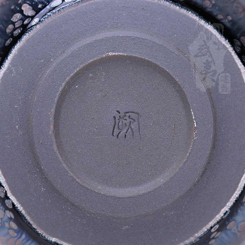 建盏大师阙梅娇，禅定油滴