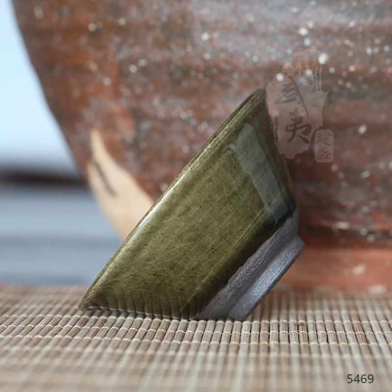 建盏大师吕竹兴，撇口仿古茶叶末盏- 隐庐器