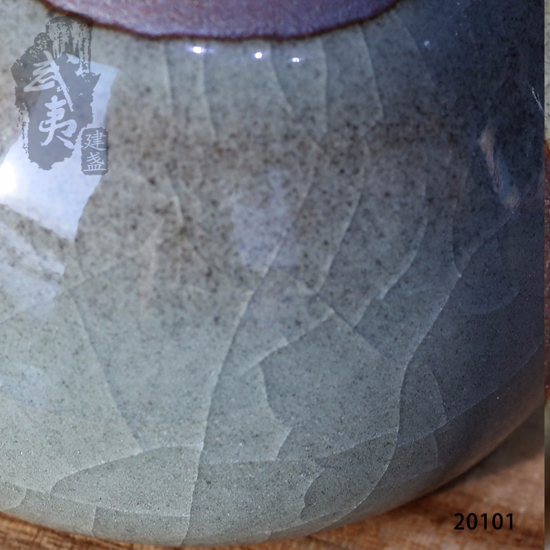 建盏大师危敏捷，青瓷小杯