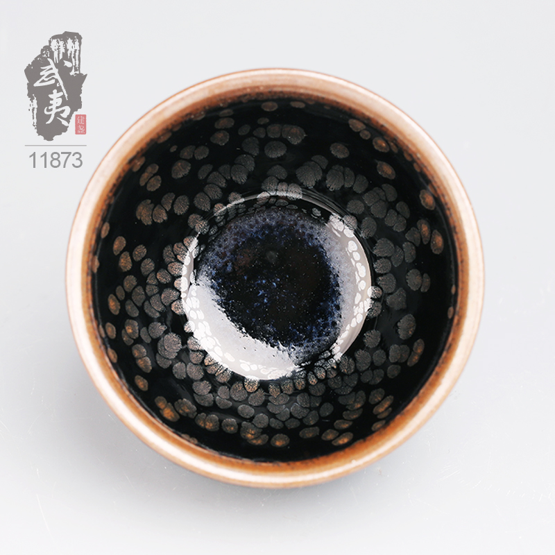 建盏大师杨敏，束口鹧鸪斑