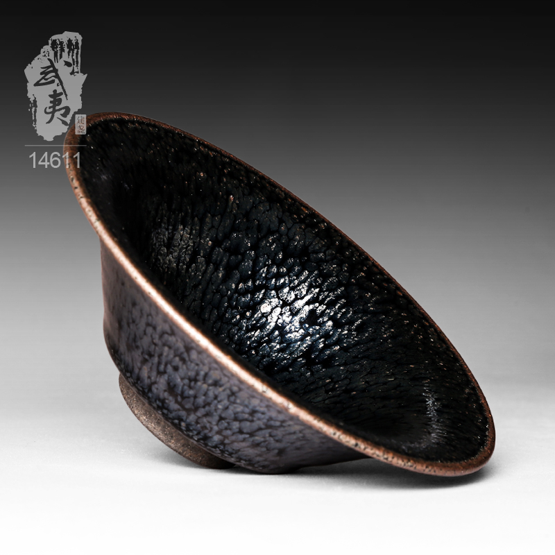 建盏大师蔡炳盛，撇口油滴